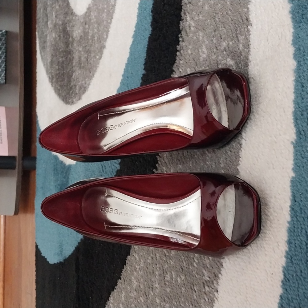BCBG heel